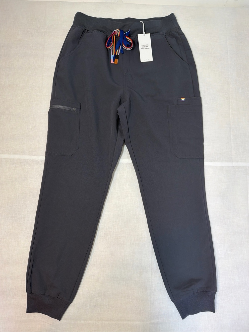 Figs Zamora Jogger Scrub Pant Charcoal Gray NWT Size M Rainbow Drawstring